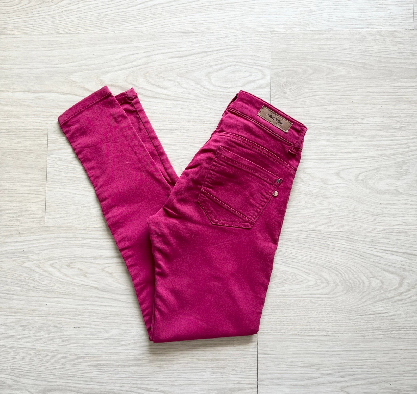 Pantalon slim skinny fuchsia bonobo taille 34 XS